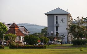 โรงแรมเลอพาร์ค Hotel